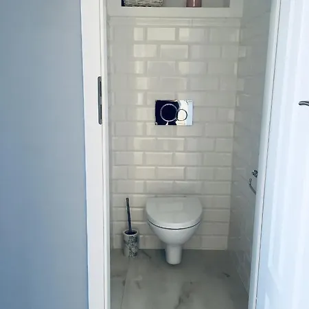 Apartament Sloneczne Zachodnie * 슈비노우이스쳬