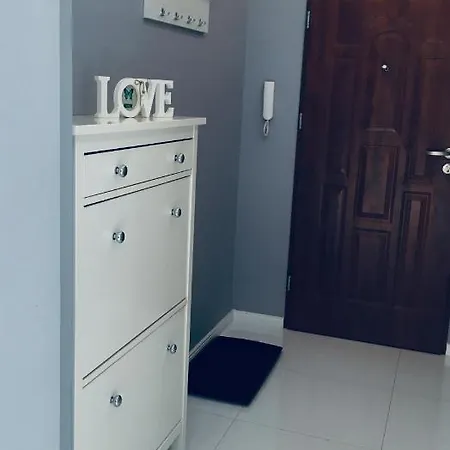 Apartament Sloneczne Zachodnie 아파트 슈비노우이스쳬